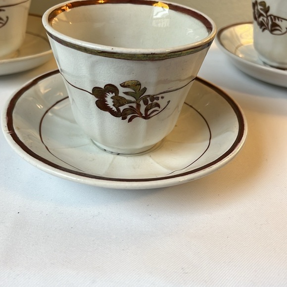 Tea Cups & Saucers / Tea Leaf Lustre / Morning Glory Pattern / Tunstall - Picture 2 of 8